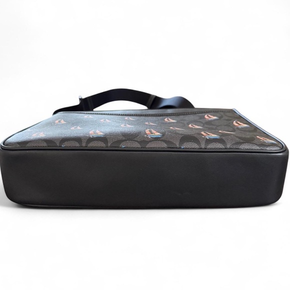 New Without Tags Sailboat Coach Cross Body Bag - Picture 2 of 5